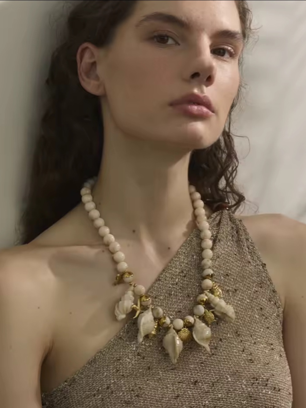 Coastel Cream Gold Shell Charm Beaded Necklace - Picture 12 of 12